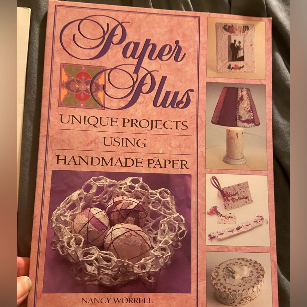 🆓 paper craft book…preowned very good condition